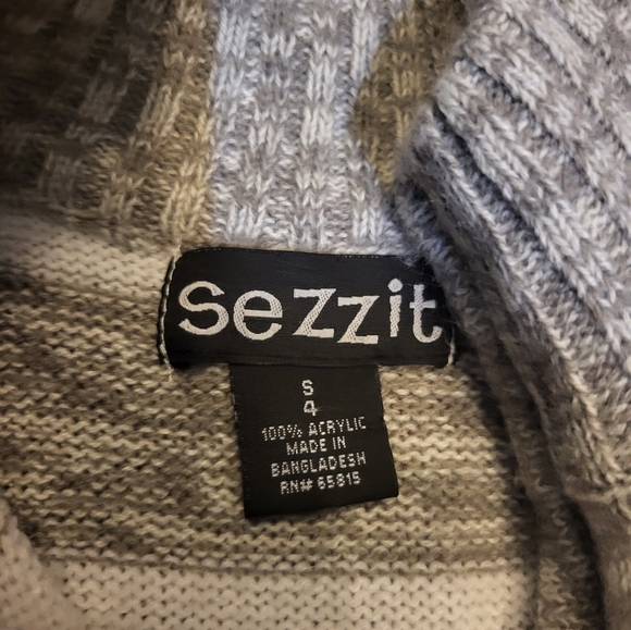 Boys Quarter Zip Sweater- Size 4 - Picture 4 of 4